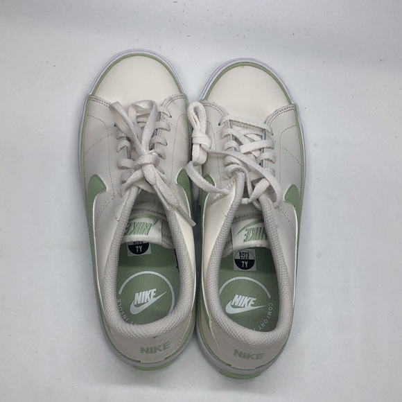 Nike Court Legacy  GS Phantom/White/Honeydew DA5380-005 NWB - Picture 6 of 6